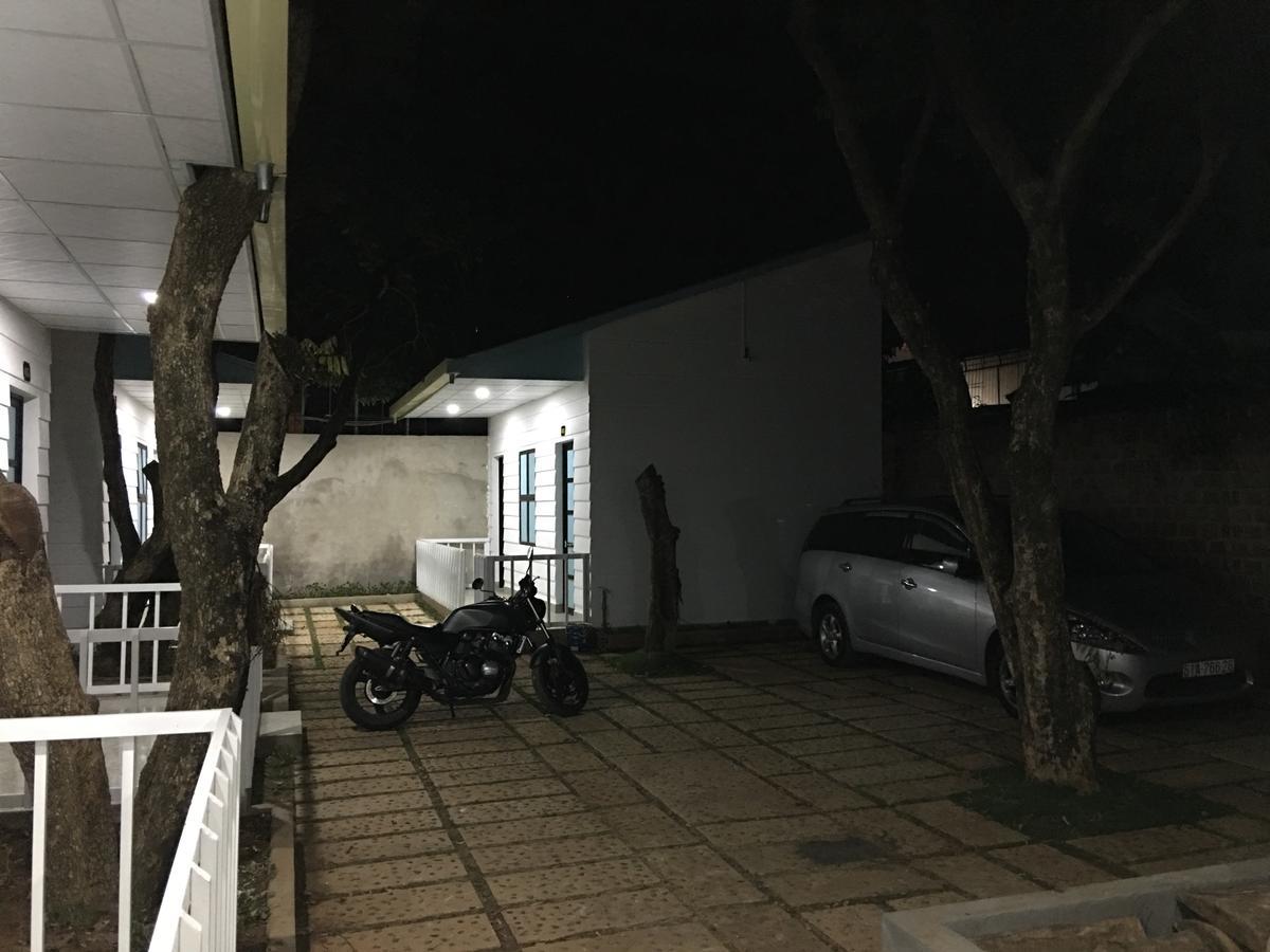 Hani House Pleiku Buitenkant foto